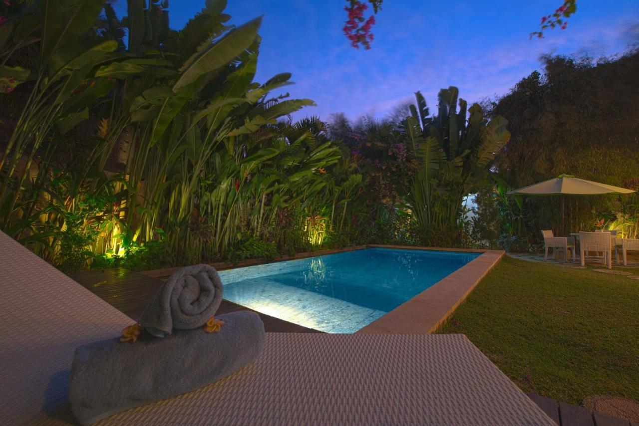 Villa Enjoy - Seminyak Center Екстер'єр фото