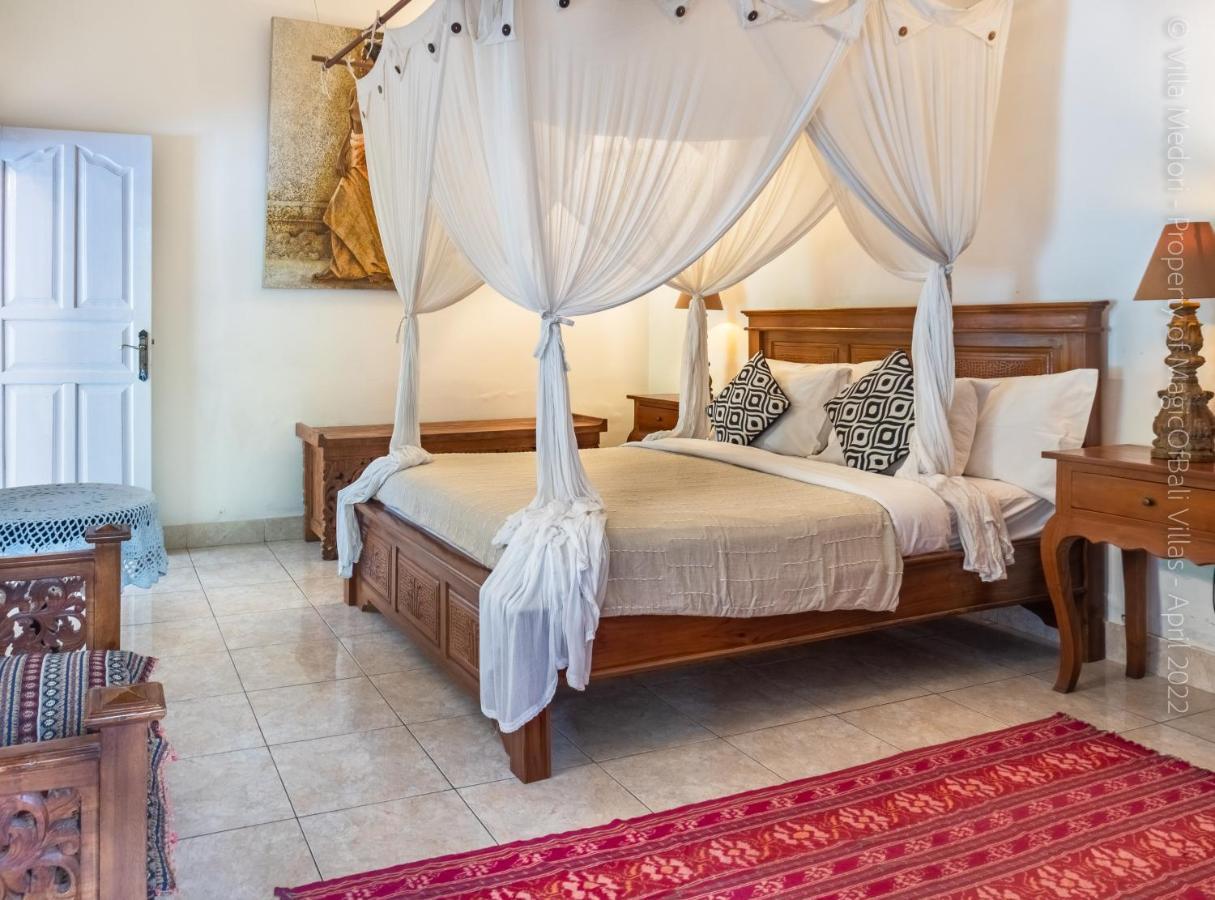 Villa Enjoy - Seminyak Center Екстер'єр фото