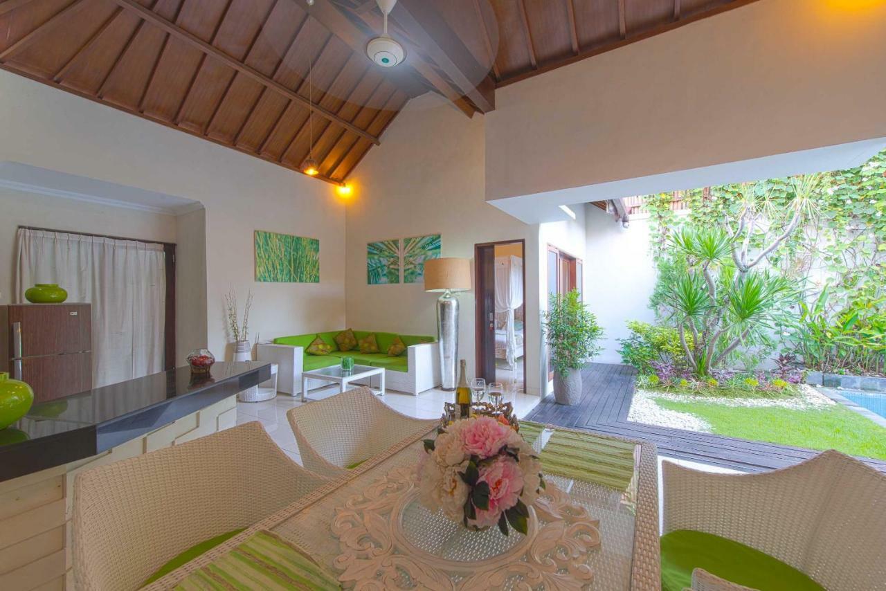 Villa Enjoy - Seminyak Center Екстер'єр фото