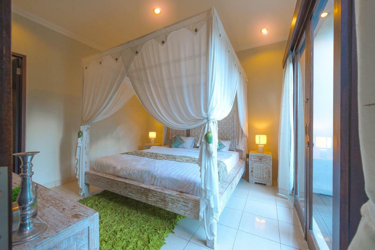 Villa Enjoy - Seminyak Center Екстер'єр фото